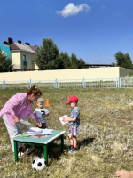 Литературно спортивная программа «Незнайка на улице или День ГИБДД»